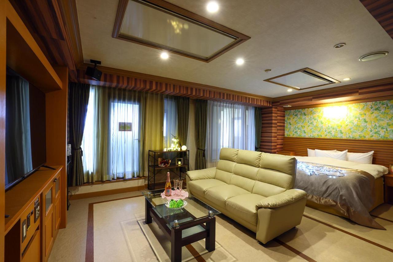 Hotel Water Gate Nagoya - Love Hotel For Couple - (Adults Only) Экстерьер фото